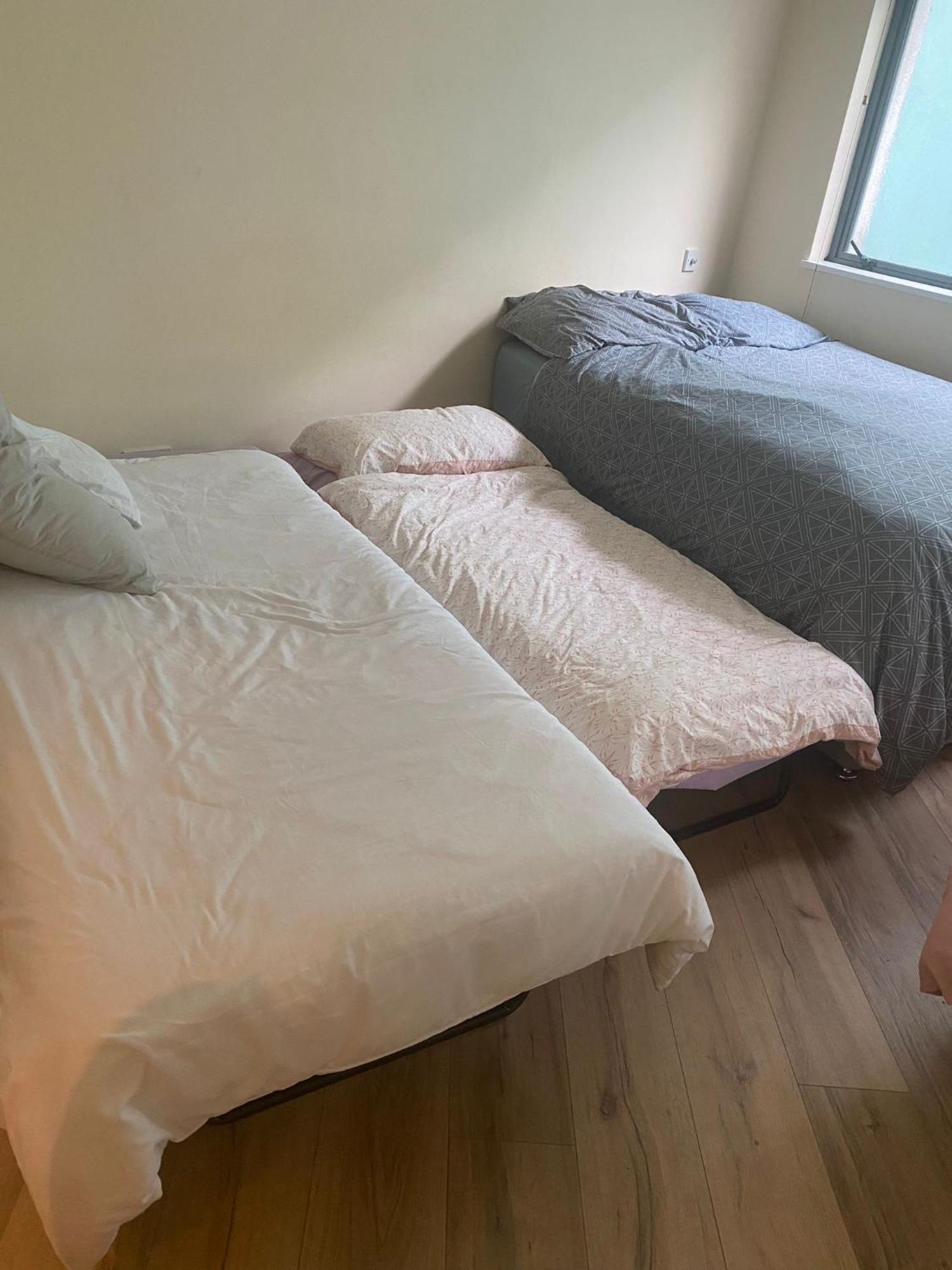 Dublin Airport Big Rooms With Bathroom Outside Room - Kitchen Only 7 Days Reservation المظهر الخارجي الصورة
