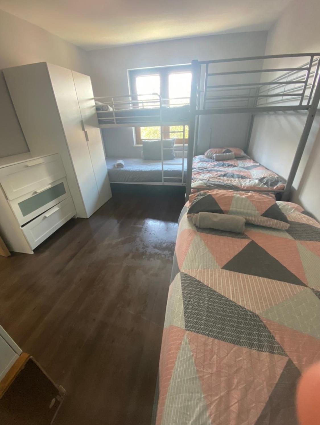 Dublin Airport Big Rooms With Bathroom Outside Room - Kitchen Only 7 Days Reservation المظهر الخارجي الصورة